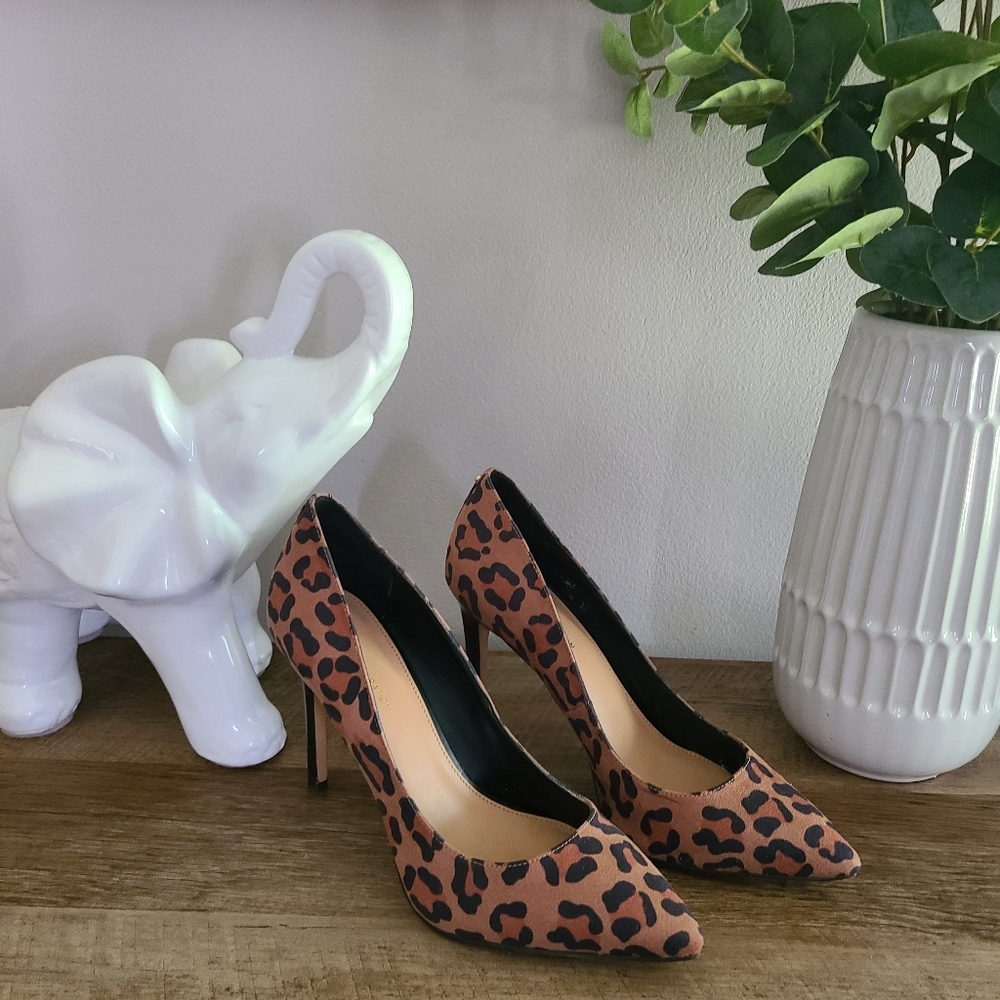 Bcbgeneration Heidi Leopard Print Microsuede Heel… - image 1